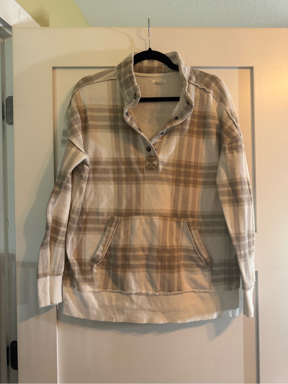 Maurice’s Cozy Plaid Pullover Sweater - Cream & Tan